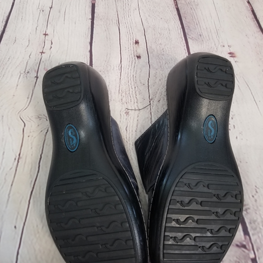 Soft walk clogs Nursing leather Navy Size  9 - Picture 6 of 9